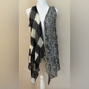 Alberto Makali Black and White Sleeveless Cardigan